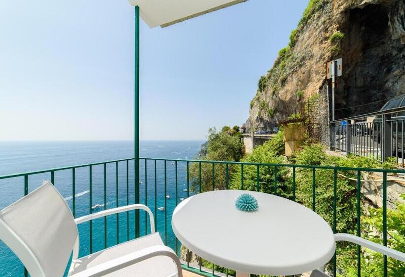 مبيت وإفطار La Dimora Del Maestro