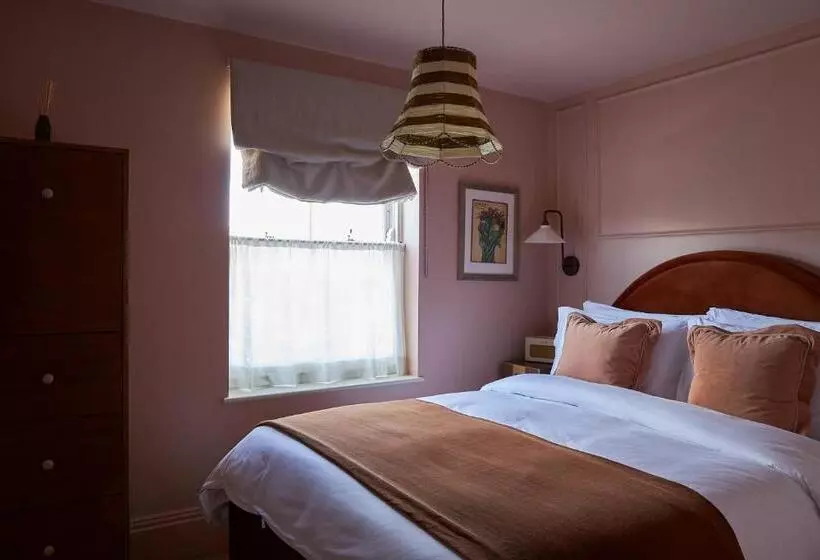 Hotelli Margate House