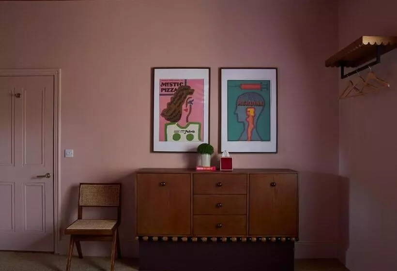 Hotelli Margate House