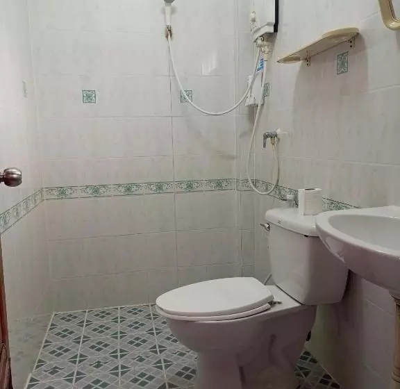 Majatalo Phamarn View Guesthouse