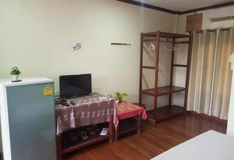 Majatalo Phamarn View Guesthouse