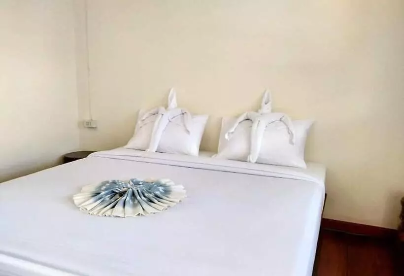 Majatalo Phamarn View Guesthouse