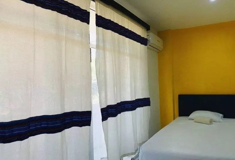 ペンション Room In Guest Room   Standard Queen Room Two Beds N01