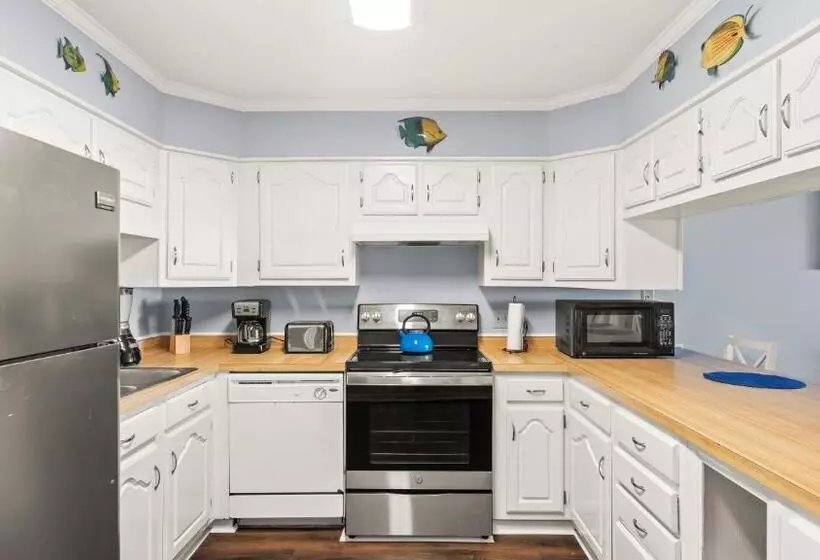 301a Queens Grant