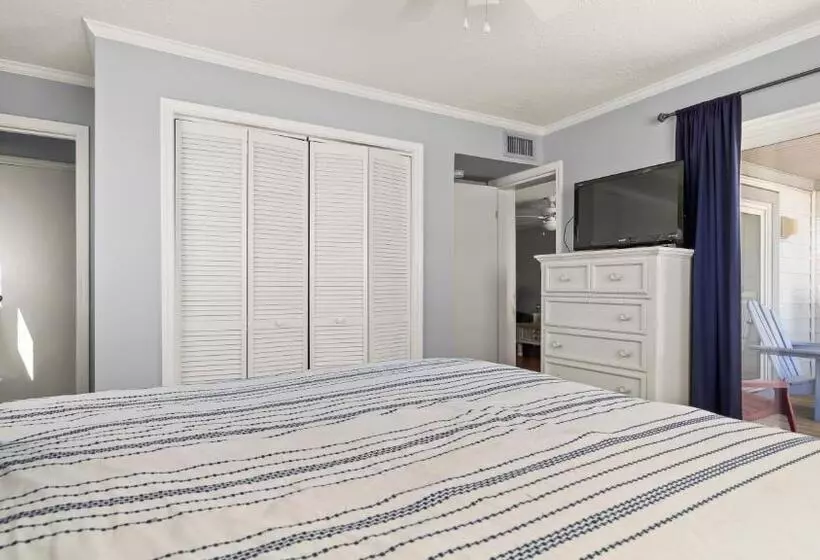 301a Queens Grant