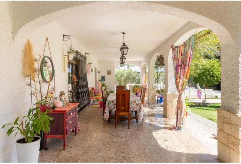 Bed and Breakfast Cmlove Purple Room