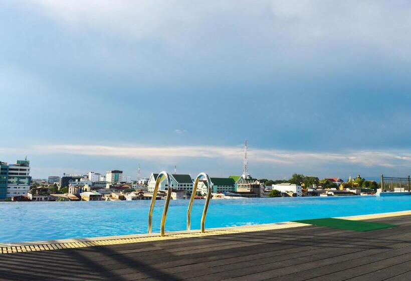 בית מלון כפרי Landmark Vientiane Life Center