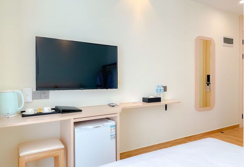 בית מלון כפרי Landmark Vientiane Life Center