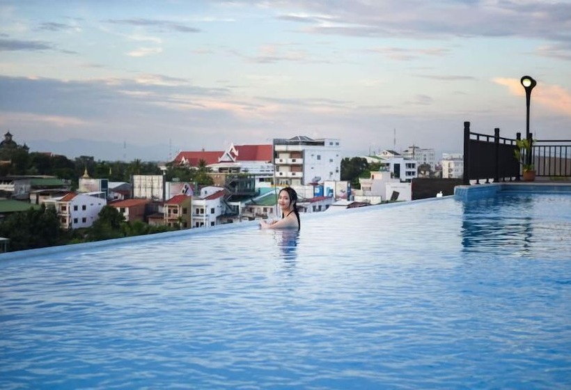 בית מלון כפרי Landmark Vientiane Life Center