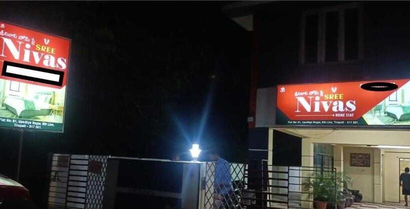 هتل Oyo Flagship 81352 Sree Sr Home Stay Service Apartment