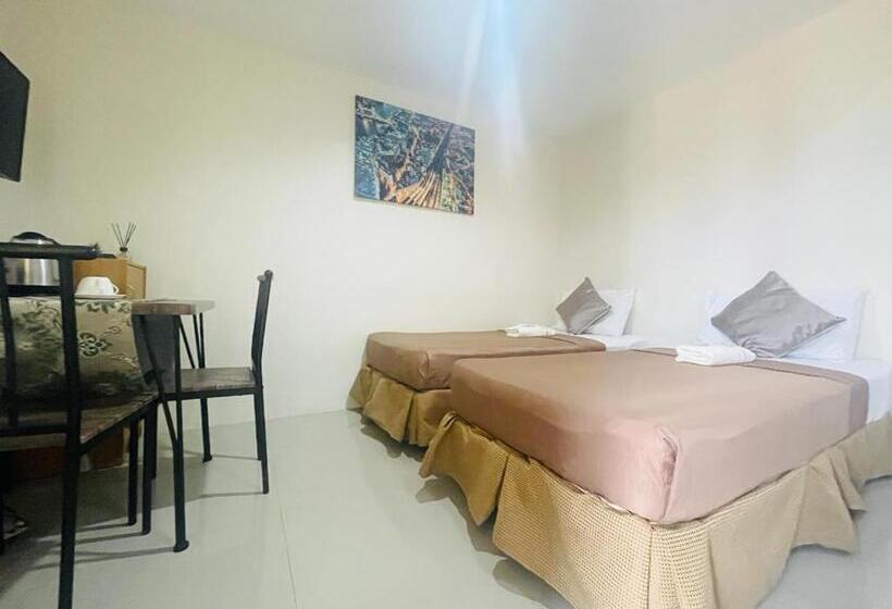 Hotel Salinas Suites