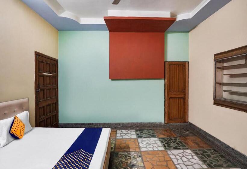 בית מלון כפרי Spot On 81374 Blue Moon