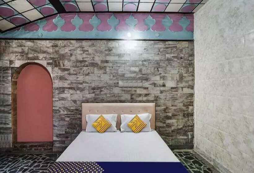 Hotelli Spot On 81374 Blue Moon