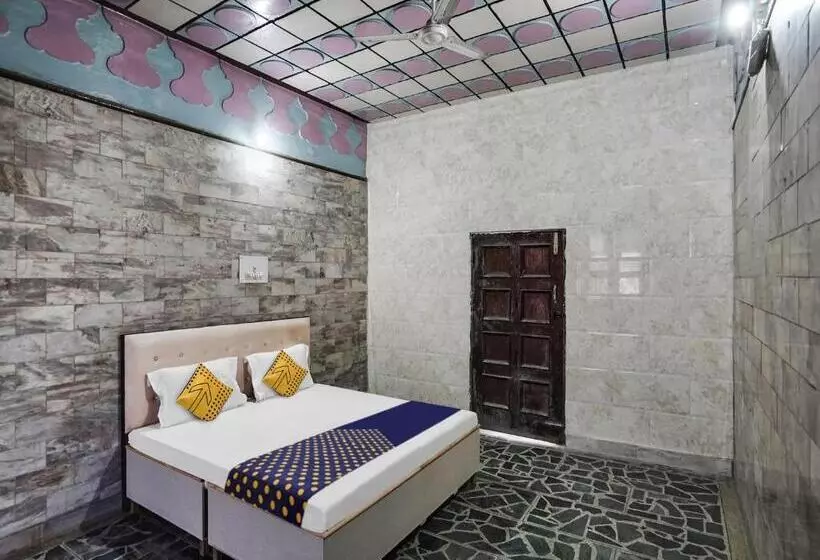 Hotelli Spot On 81374 Blue Moon