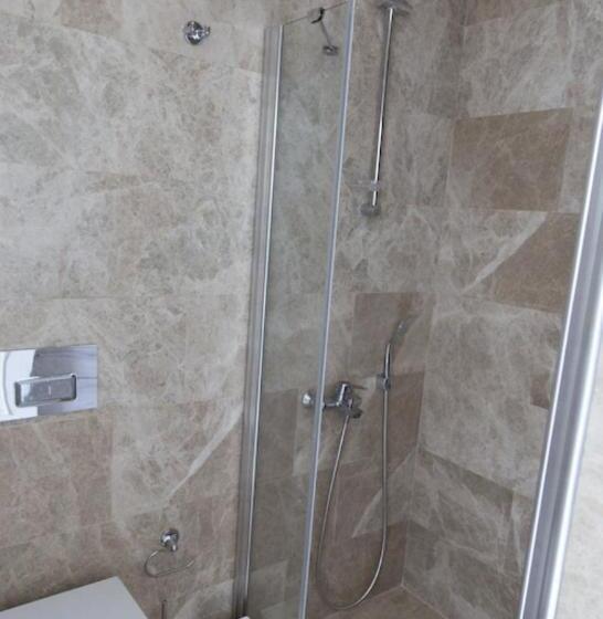 Petrum Sunset Resi̇dence