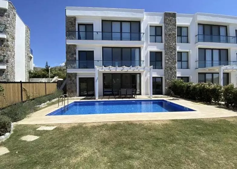 Petrum Sunset Resi̇dence
