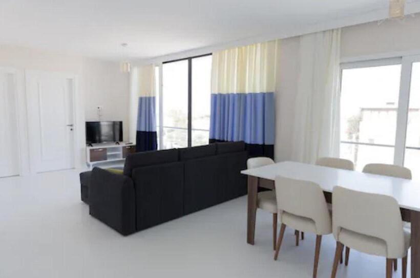 Petrum Sunset Resi̇dence