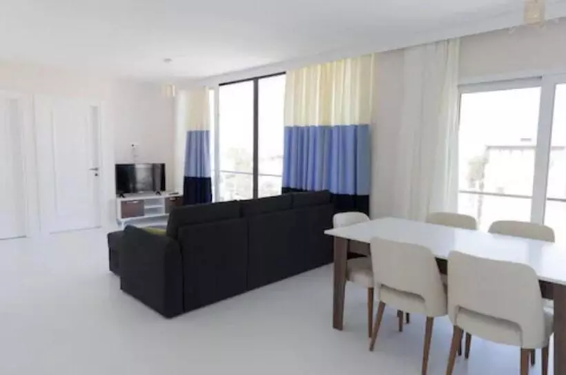 Petrum Sunset Resi̇dence