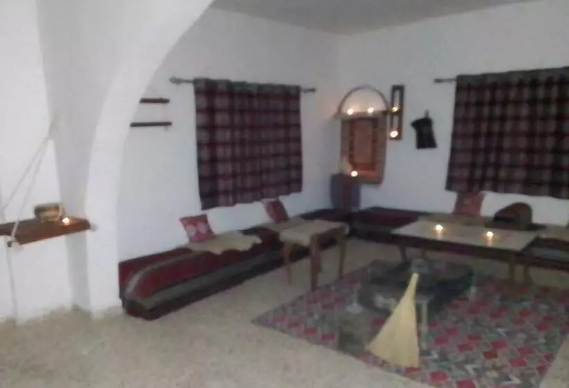 Umm Ar Rasas Hostel And Restaurant