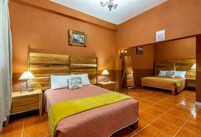 Retkeilymaja Hostería Casa Miranda Marquez