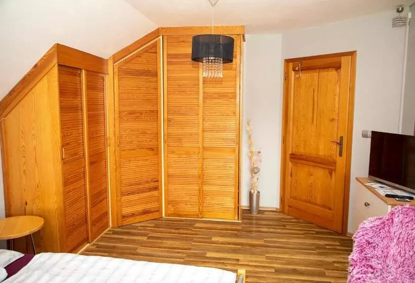 Aamiaismajoitus (B&B) Vila Marcelka