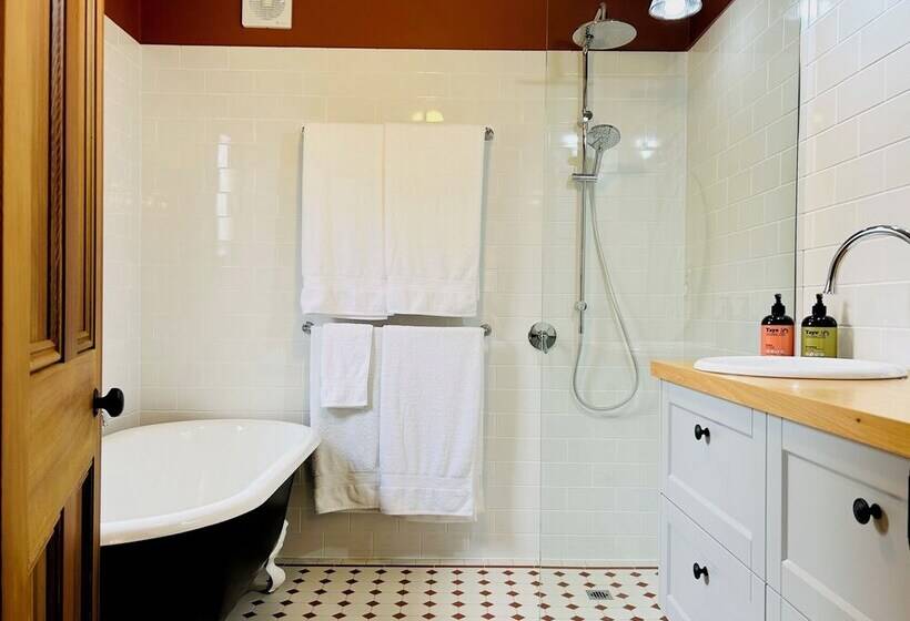 Bed and Breakfast Willunga Gallery Cabins