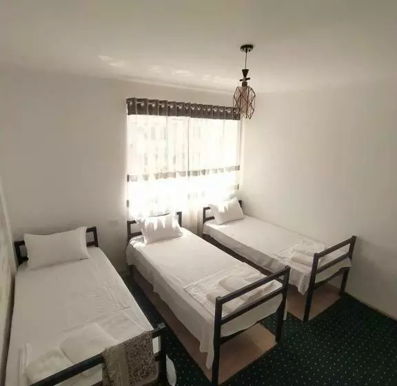 Hostel Chinor
