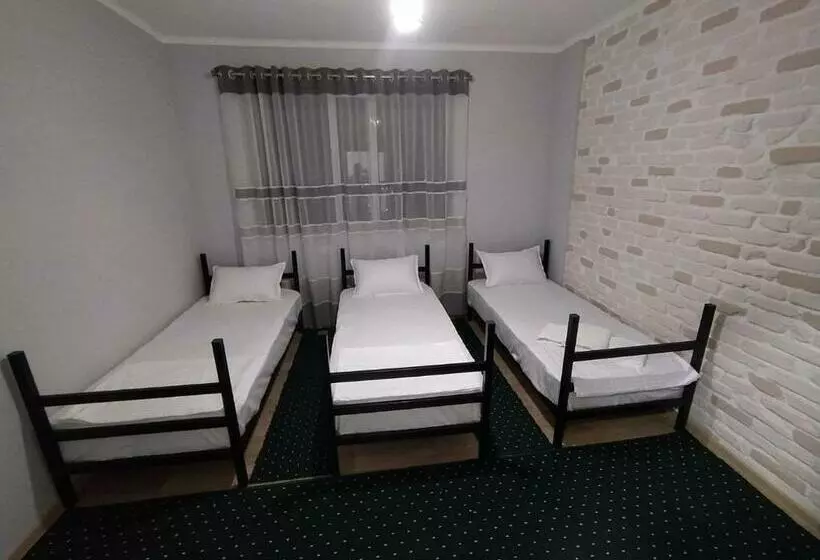 Hostel Chinor