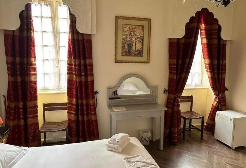 هتل Chez Louisette Chambre