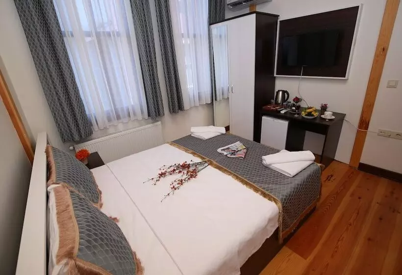 Hotelli Grand Almira