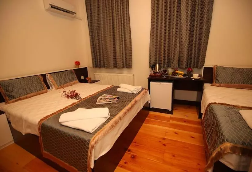 Hotelli Grand Almira