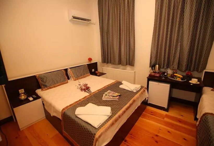 Hotelli Grand Almira