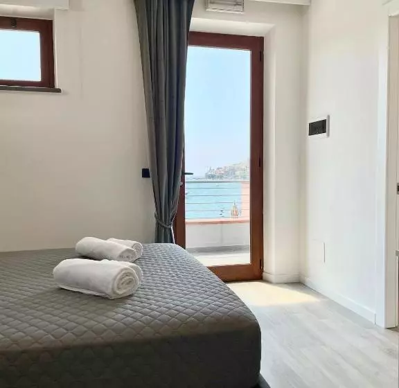 ホテル Mirage Rooms & Apartments