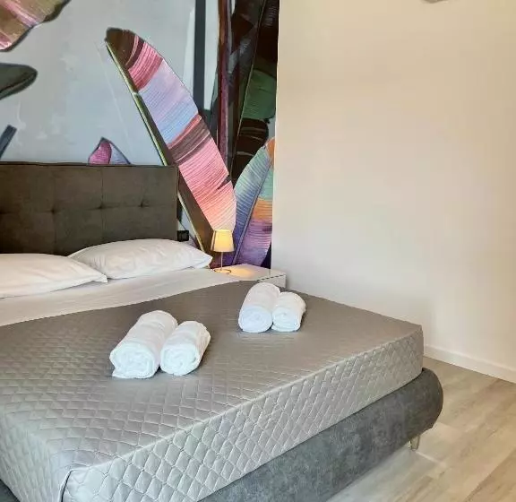 ホテル Mirage Rooms & Apartments