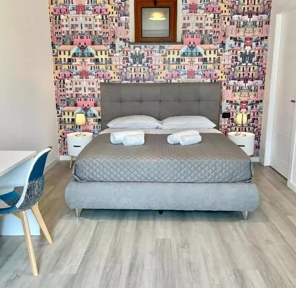 ホテル Mirage Rooms & Apartments