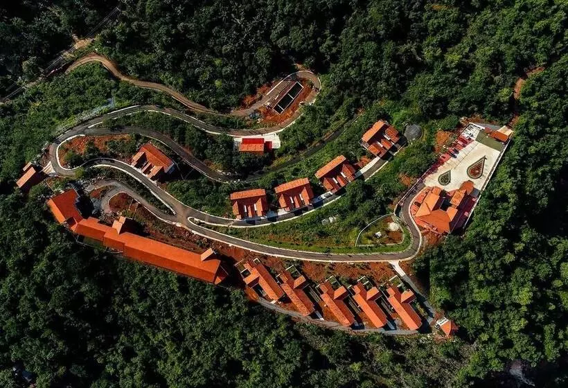 リゾートホテル Niraamaya Retreats Vaidekam, Kannur