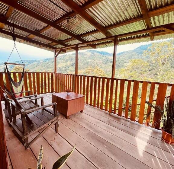 Bed and Breakfast Cabina Casa Sueños