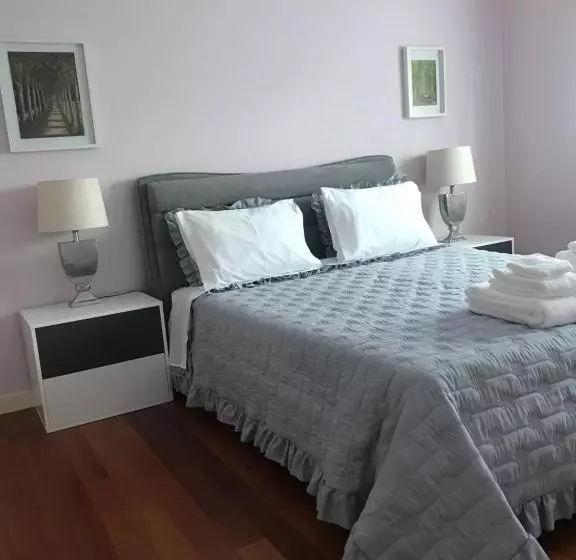 Aamiaismajoitus (B&B) Camelias