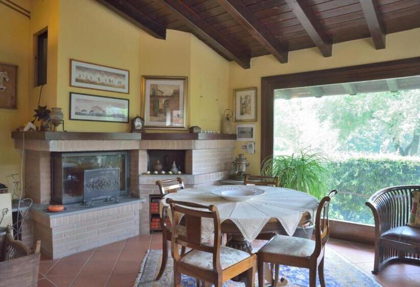 Отель Agriturismo Il Fragolino