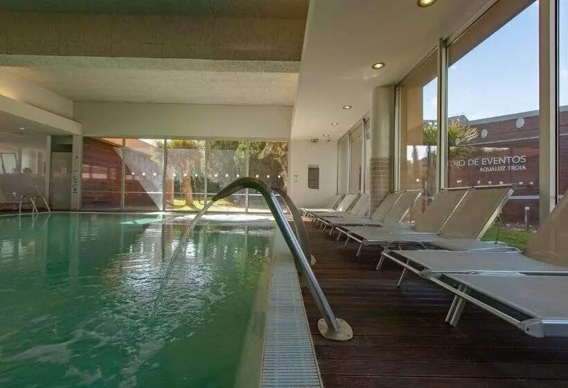 ホテル Aqualuz Troia Mar by The Editory