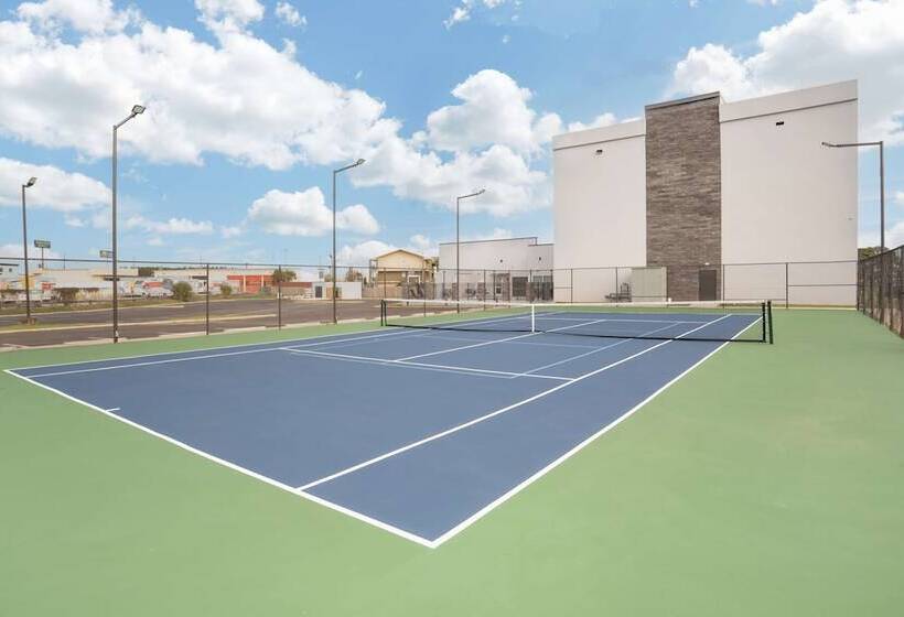 בית מלון כפרי Best Western Plus Mobile Inn And Suites