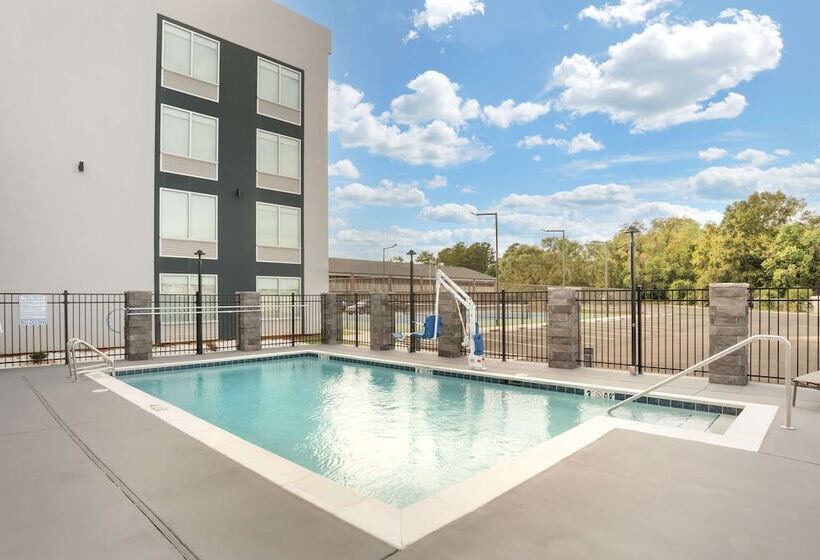 בית מלון כפרי Best Western Plus Mobile Inn And Suites