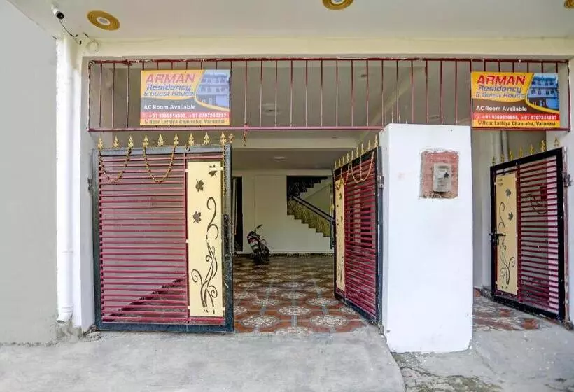 Hotelli Oyo Flagship 81301 Arman Residency Guest House