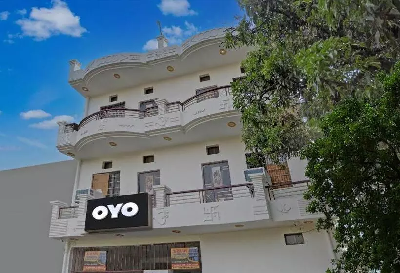 Hotelli Oyo Flagship 81301 Arman Residency Guest House