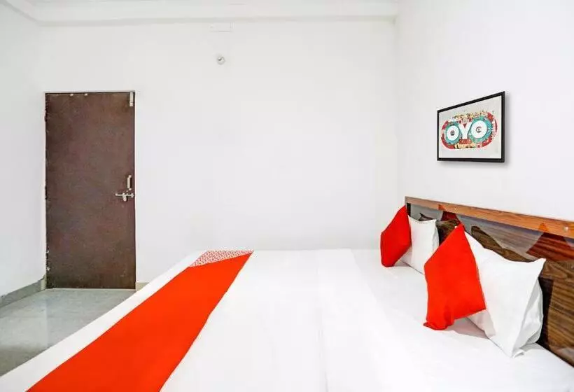 Hotelli Oyo Flagship 81301 Arman Residency Guest House
