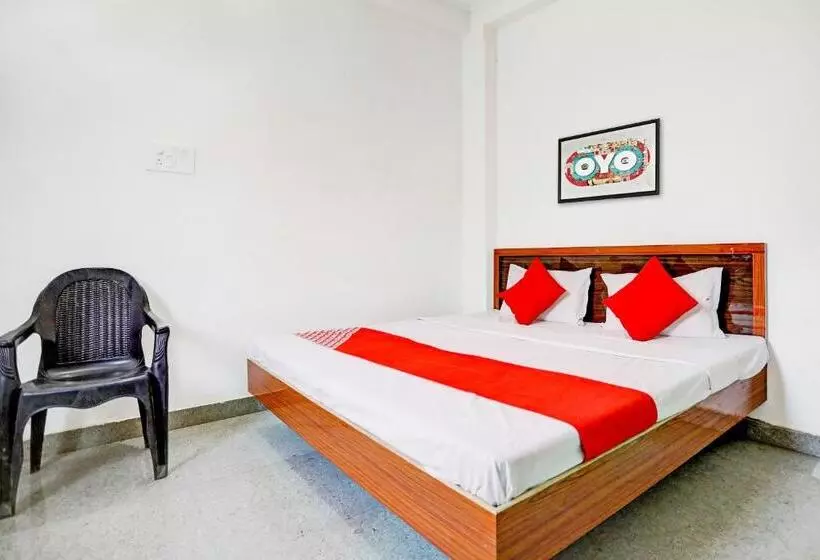 Hotelli Oyo Flagship 81301 Arman Residency Guest House