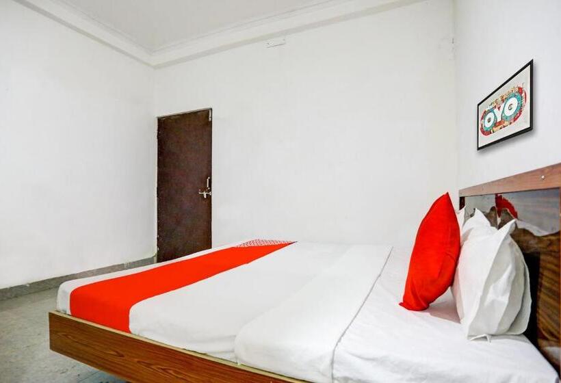 Hotel Oyo Flagship 81301 Arman Residency Guest House