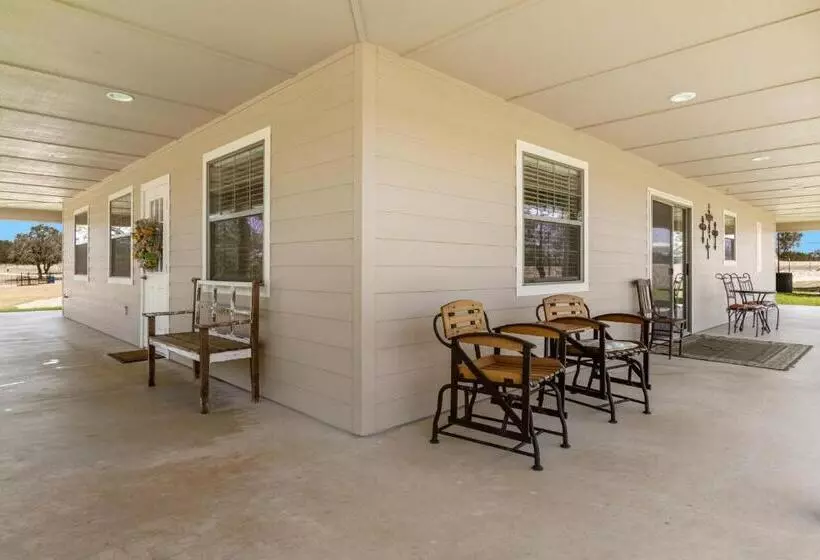 Majatalo Omie S Ranch Haus