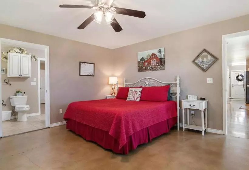 Majatalo Omie S Ranch Haus