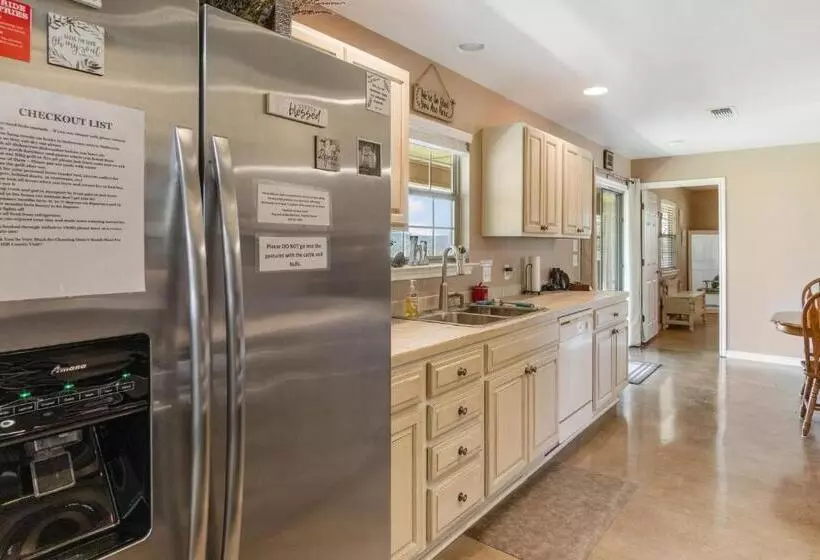 Majatalo Omie S Ranch Haus